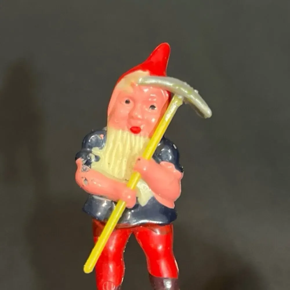Vintage Elf Pixie Gnome Dwarf Cupcake Cake‎ Topper House Plants 4